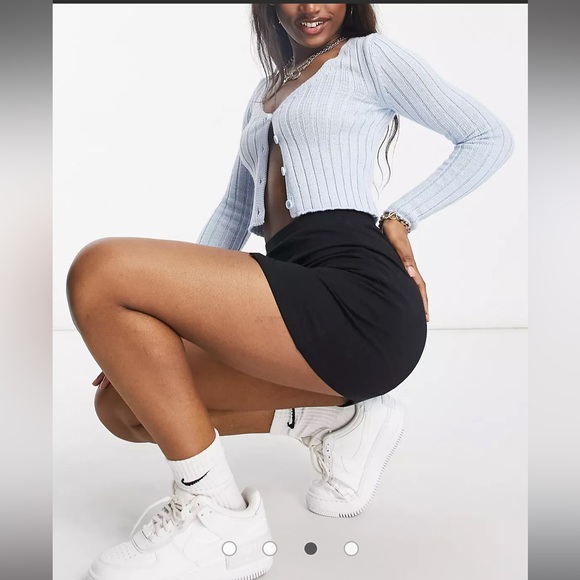 ASOS DESIGN tennis skort in black size 2 - Picture 3 of 7